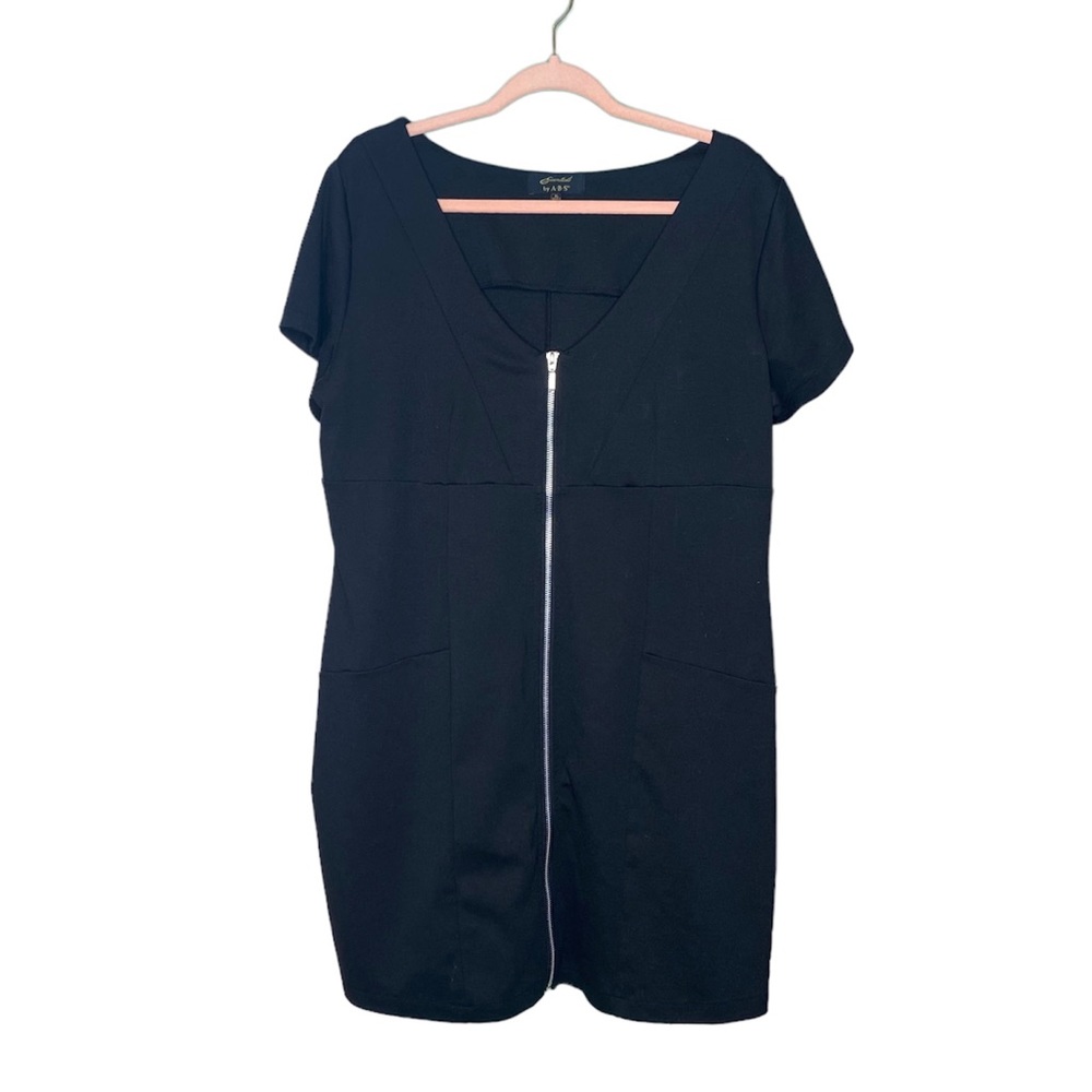 Essentials by A.B.S. Black Short Sleeve Zipper Dress